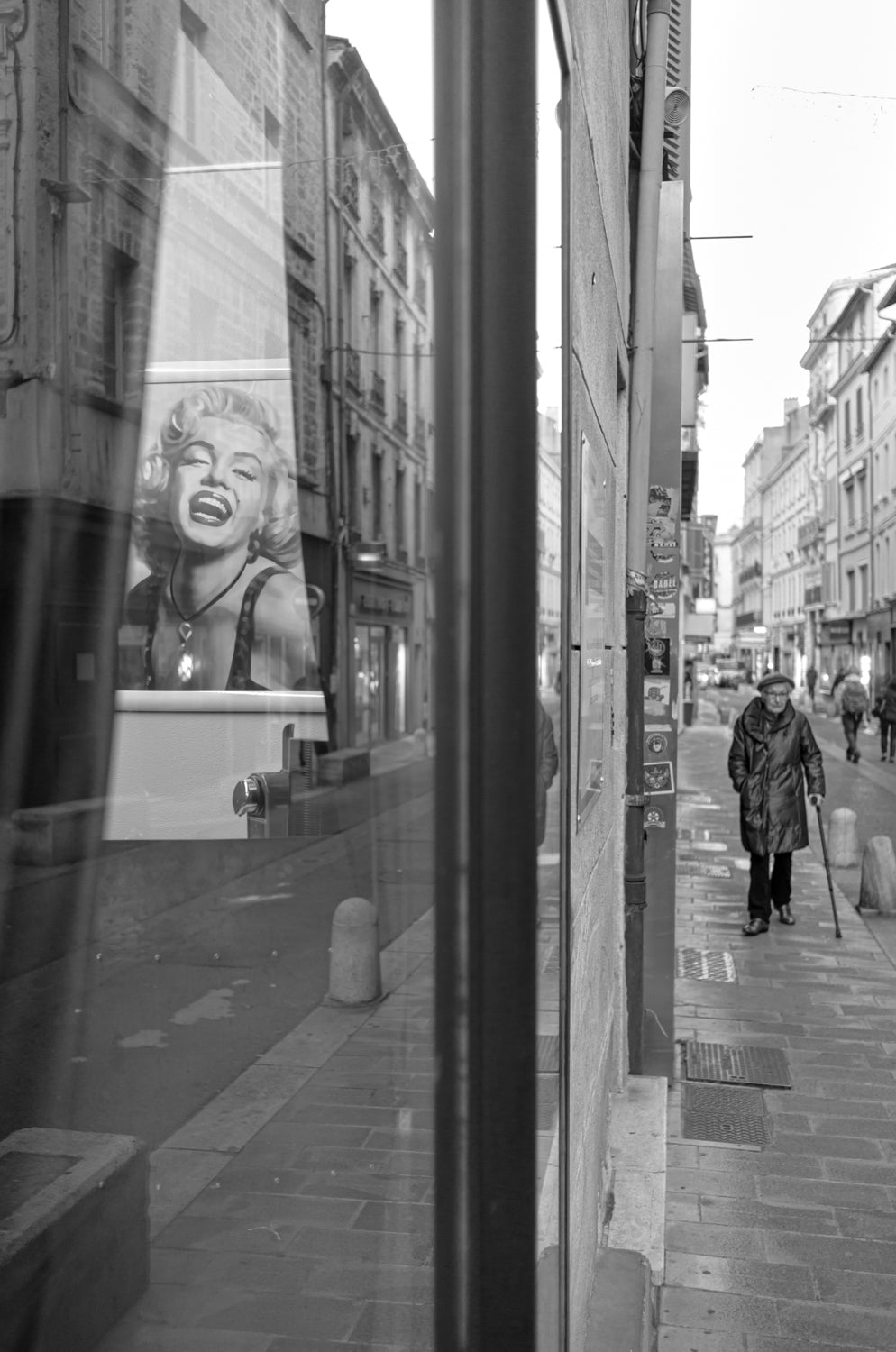 STREET LIFE - Ref. L1000643, France - 2016 © Gilles AUQUIER